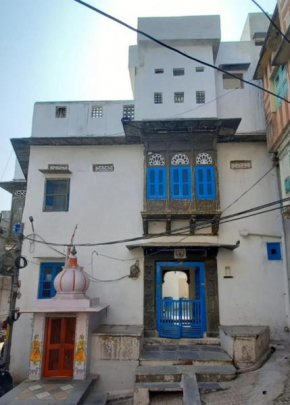 Madan Mohan Villas (A Haritage Haveli Home Stay)